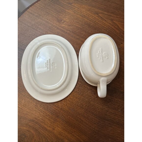 Retired Pfaltzgraff Acadia White Gravy Boat and Underplate Set - Picture 7 of 9